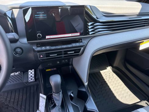 New 2026 Toyota Camry SE FWD image 21