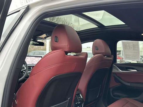 Certified 2024 BMW X4 xDrive30i w/ Premium Package image 24