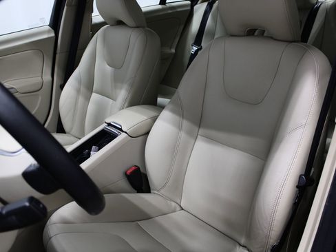 Used 2015 Volvo S60 T5 Platinum FWD image 14