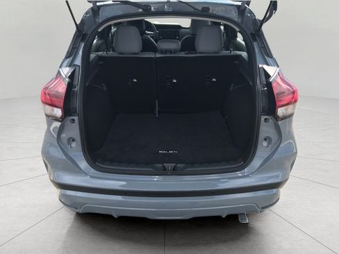 Used 2024 Nissan Kicks SR w/ SR Premium Package FWD image 13
