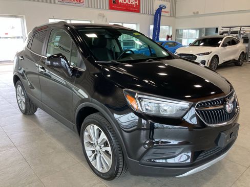 Used 2020 Buick Encore Preferred image 3