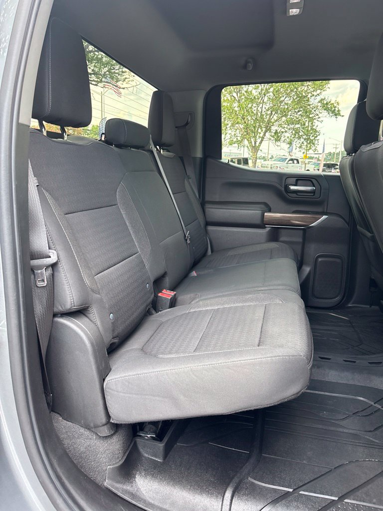 Used 2020 Chevrolet Silverado 1500 RST w/ RST Value Package AWD/4WD image 31