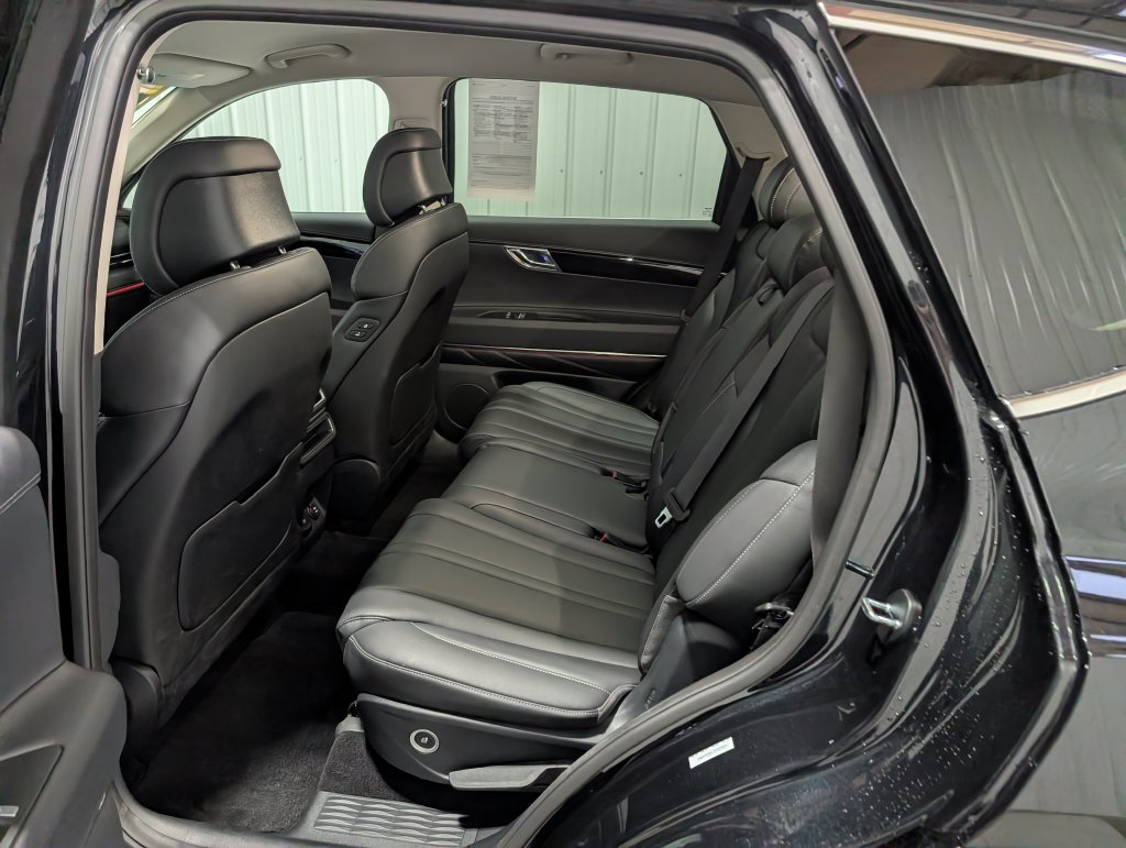 Used 2026 Genesis GV80 2.5T AWD/4WD image 9