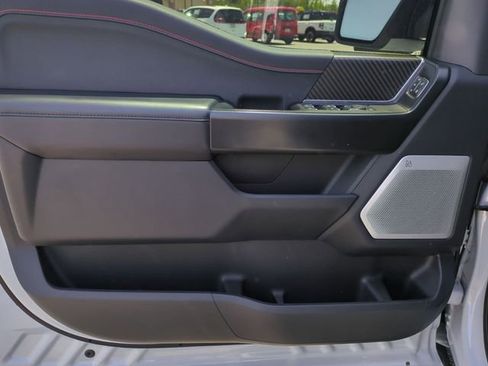 Used 2025 Ford F150 Raptor AWD/4WD image 12