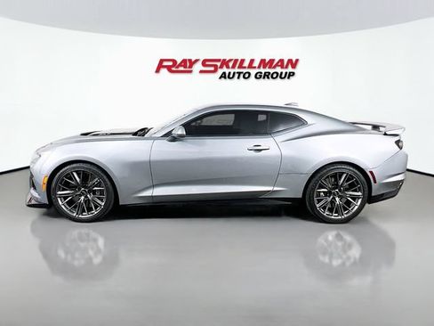 Used 2023 Chevrolet Camaro ZL1 RWD image 4