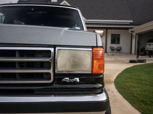 Used 1990 Ford Bronco AWD/4WD image 71