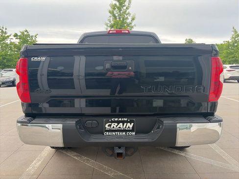 Used 2018 Toyota Tundra SR5 w/ SR5 Upgrade Package AWD/4WD image 6