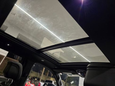 Used 2023 Jeep Wagoneer Series II image 41