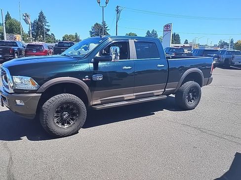 Used 2018 RAM 2500 Longhorn w/ Convenience Group AWD/4WD image 2
