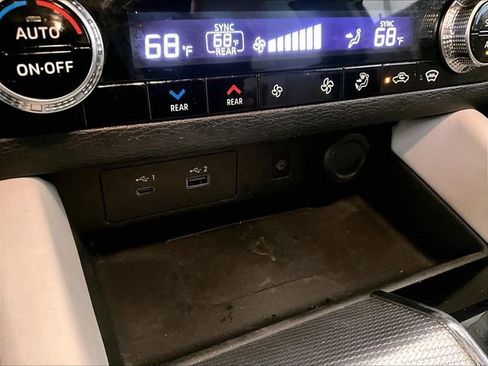 Used 2022 Mitsubishi Outlander SEL AWD/4WD image 31