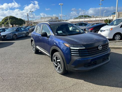 New 2026 Nissan Kicks SV image 2