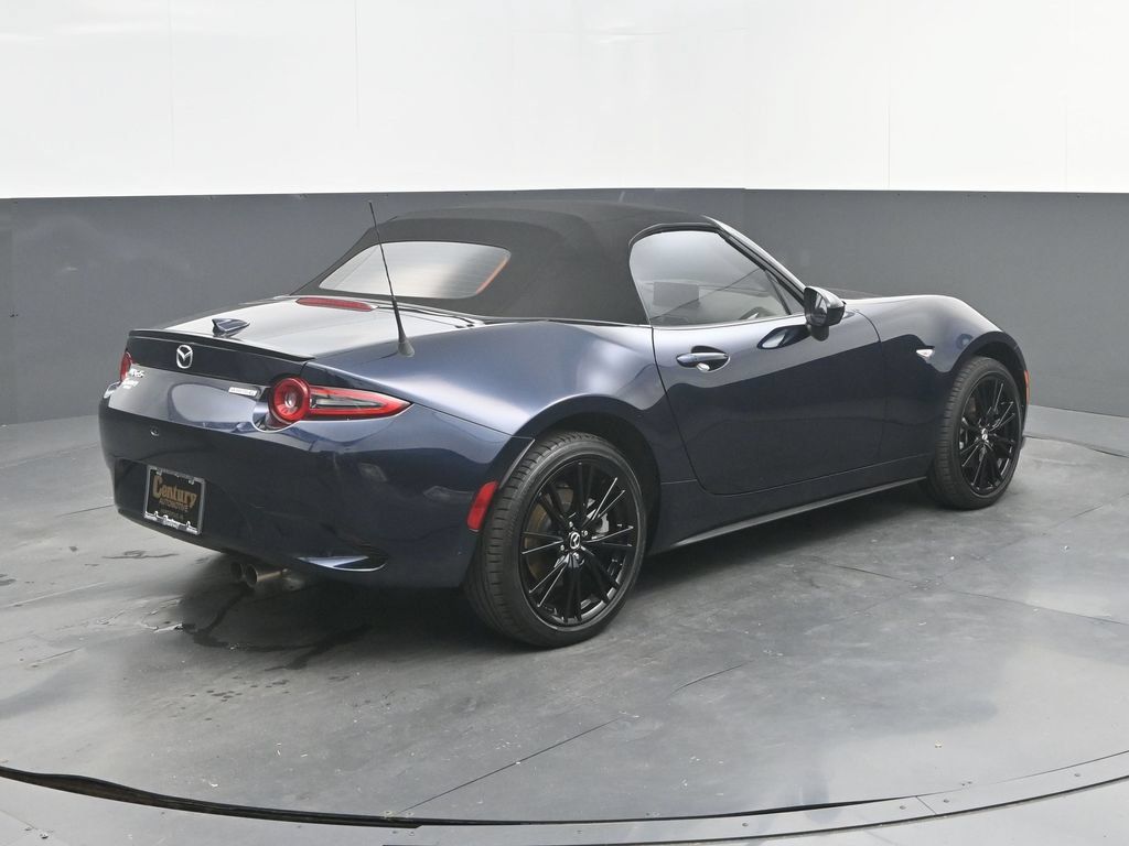 Used 2025 MAZDA MX-5 Miata Club RWD image 7
