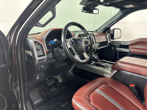 Used 2018 Ford F150 Platinum w/ Equipment Group 701A Luxury AWD/4WD image 14