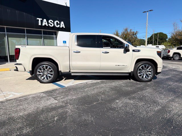 Used 2026 GMC Sierra 1500 Denali AWD/4WD image 8