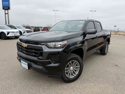 New 2026 Chevrolet Colorado LT image 3