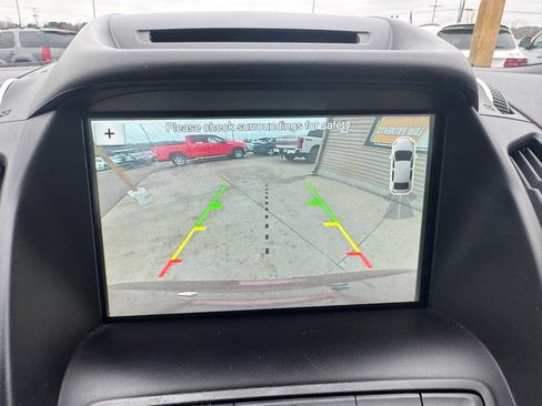 Used 2018 Ford Escape SEL image 23