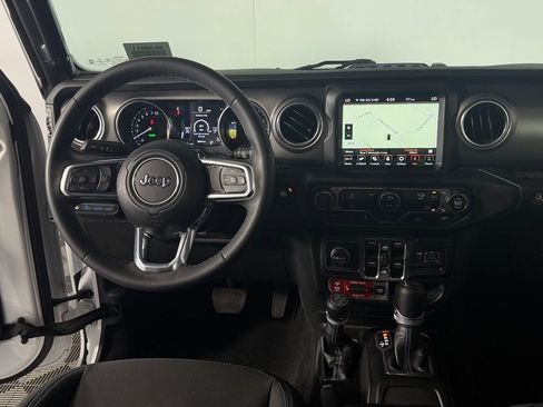 Used 2023 Jeep Wrangler Unlimited Rubicon 4xe AWD/4WD image 33