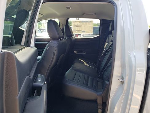 New 2026 Ford Ranger Lariat w/ Black Appearance Package AWD/4WD image 10