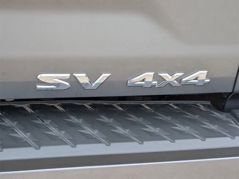 Certified 2024 Nissan Titan SV w/ SV Convenience Package image 8