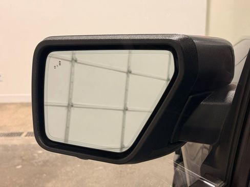 Used 2024 Ford F150 Lariat w/ FX4 Off-Road Package image 13