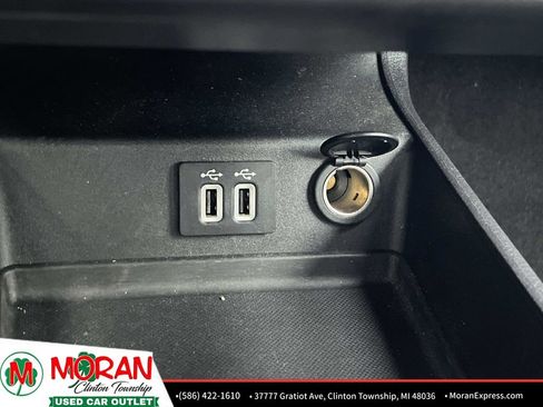 Used 2019 Ford Fusion SE image 20