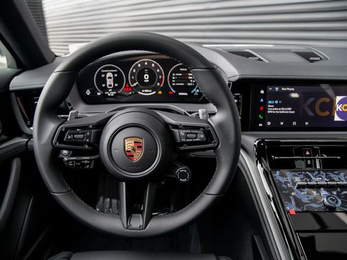 New 2026 Porsche Panamera RWD image 16