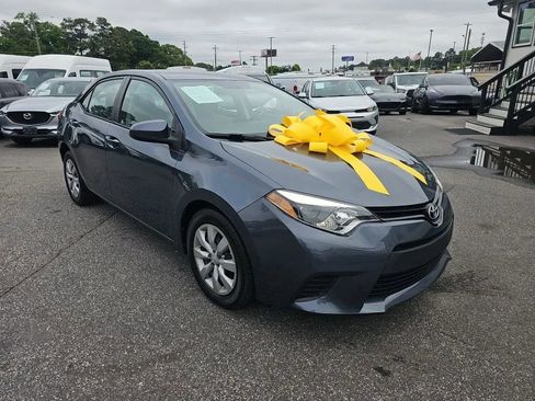 Used 2014 Toyota Corolla LE FWD image 9