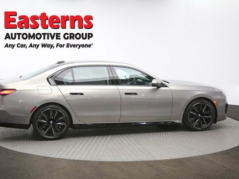 Used 2023 BMW 760i xDrive w/ Executive Package AWD/4WD image 48
