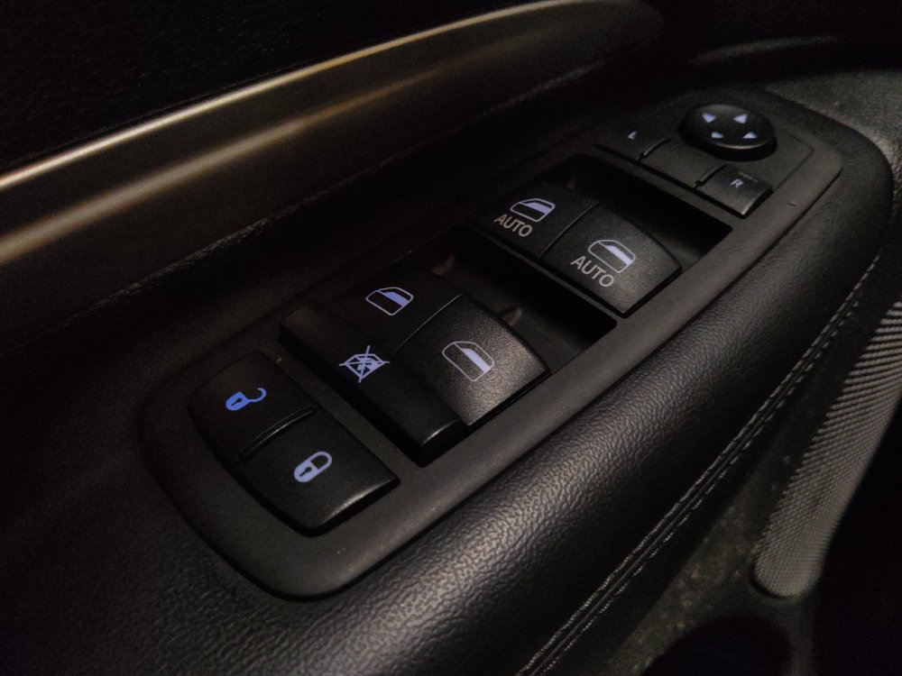 Used 2019 Dodge Durango SXT AWD/4WD image 25