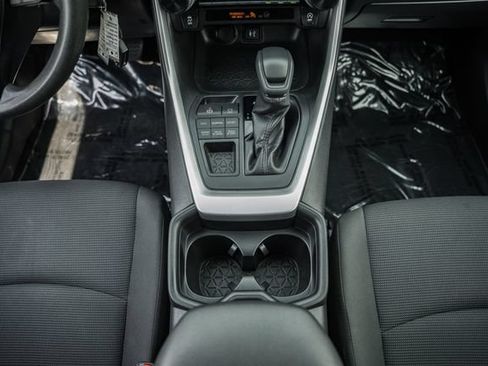 Used 2019 Toyota RAV4 LE w/ All Weather Liner Package AWD/4WD image 24