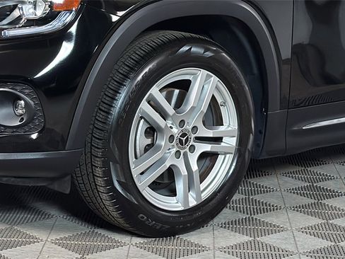 Used 2021 Mercedes-Benz GLB 250 4MATIC image 4