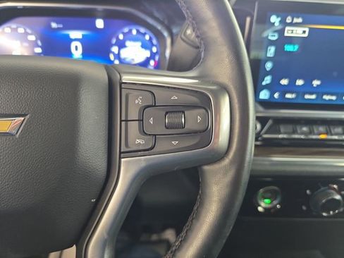 Used 2023 Chevrolet Silverado 1500 LT AWD/4WD image 18