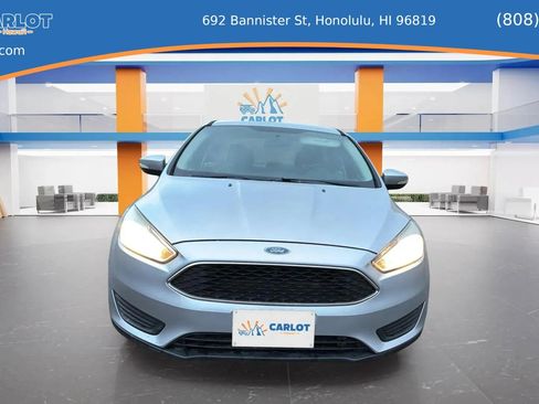 Used 2015 Ford Focus SE FWD image 3