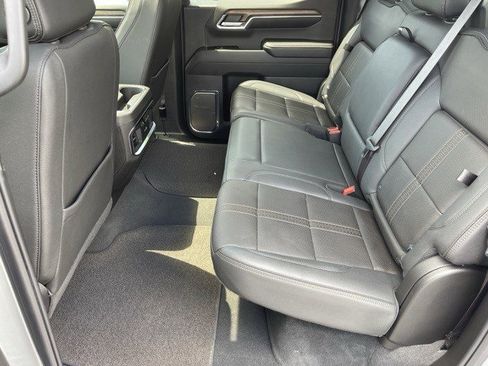 Used 2024 Chevrolet Silverado 1500 High Country w/ Technology Package image 10