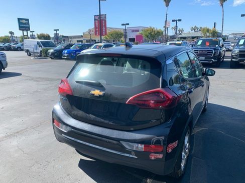 Used 2018 Chevrolet Bolt LT FWD image 6