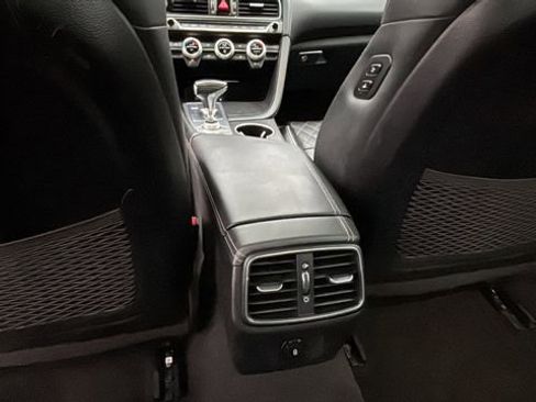 Used 2021 Genesis G70 3.3T w/ Sport Package image 21