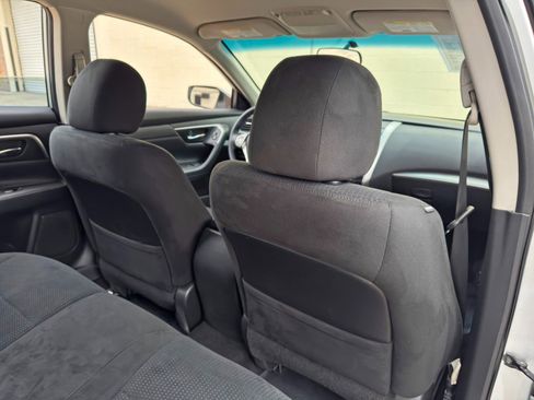 Used 2015 Nissan Altima 2.5 S w/ Special Edition Package FWD image 30