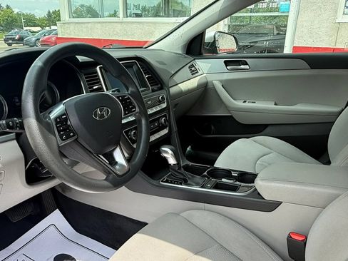 Used 2018 Hyundai Sonata SE FWD image 10