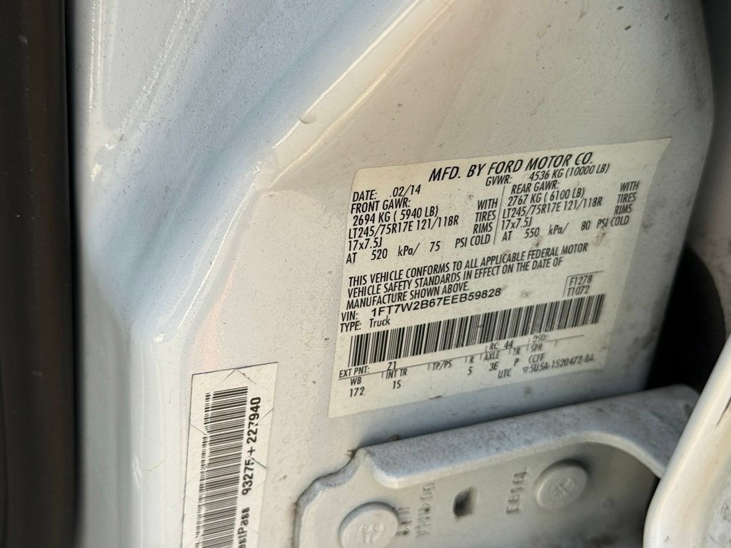 Used 2014 Ford F250 XL w/ Power Equipment Group AWD/4WD image 12