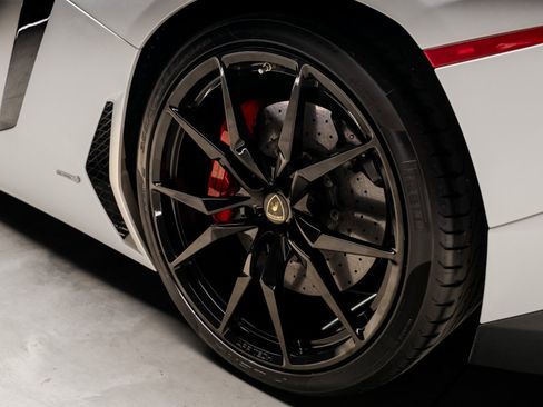 Used 2015 Lamborghini Aventador LP 700-4 image 51