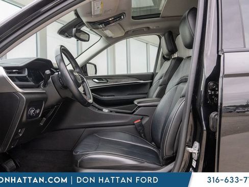 Used 2022 Jeep Grand Cherokee L Limited w/ Trailer Tow Group (B) AWD/4WD image 3