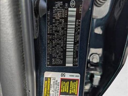 Used 2020 Toyota Camry LE image 22