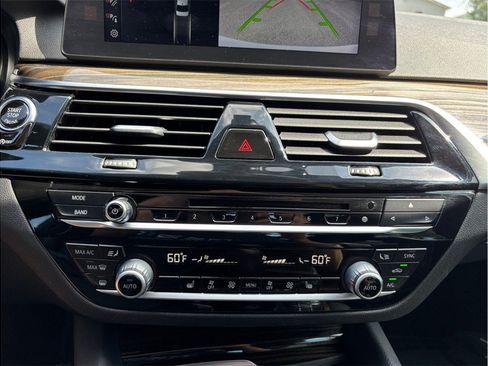 Used 2018 BMW 540i RWD image 32