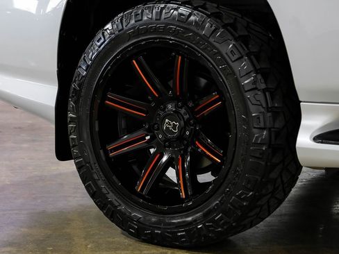 Used 2021 Lexus GX 460 Premium w/ Premium Plus Package image 55