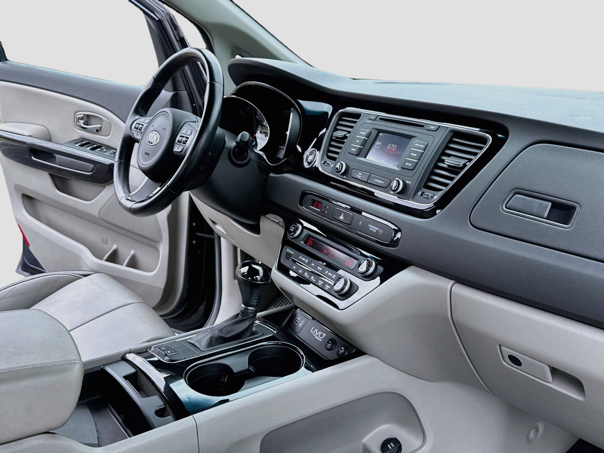 Used 2016 Kia Sedona EX FWD image 15