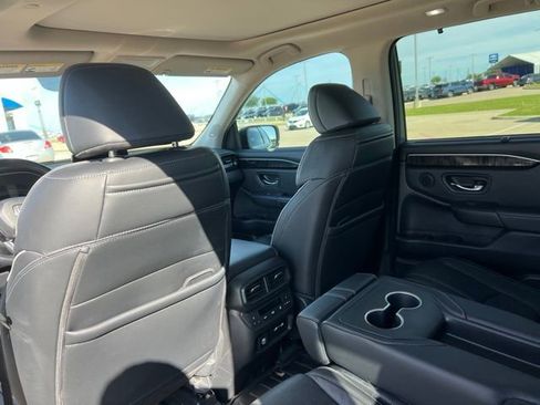 Used 2023 Honda Pilot Elite image 10