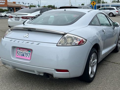 Used 2006 Mitsubishi Eclipse GS FWD image 4