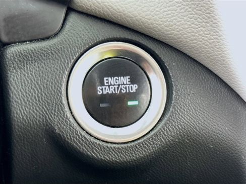 Used 2022 Chevrolet Equinox LT image 28