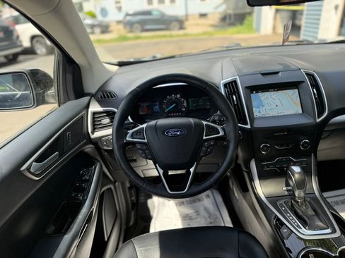 Used 2016 Ford Edge SEL w/ Equipment Group 201A AWD/4WD image 24