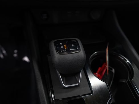 Used 2024 Nissan Rogue SV w/ SV Premium Package image 20